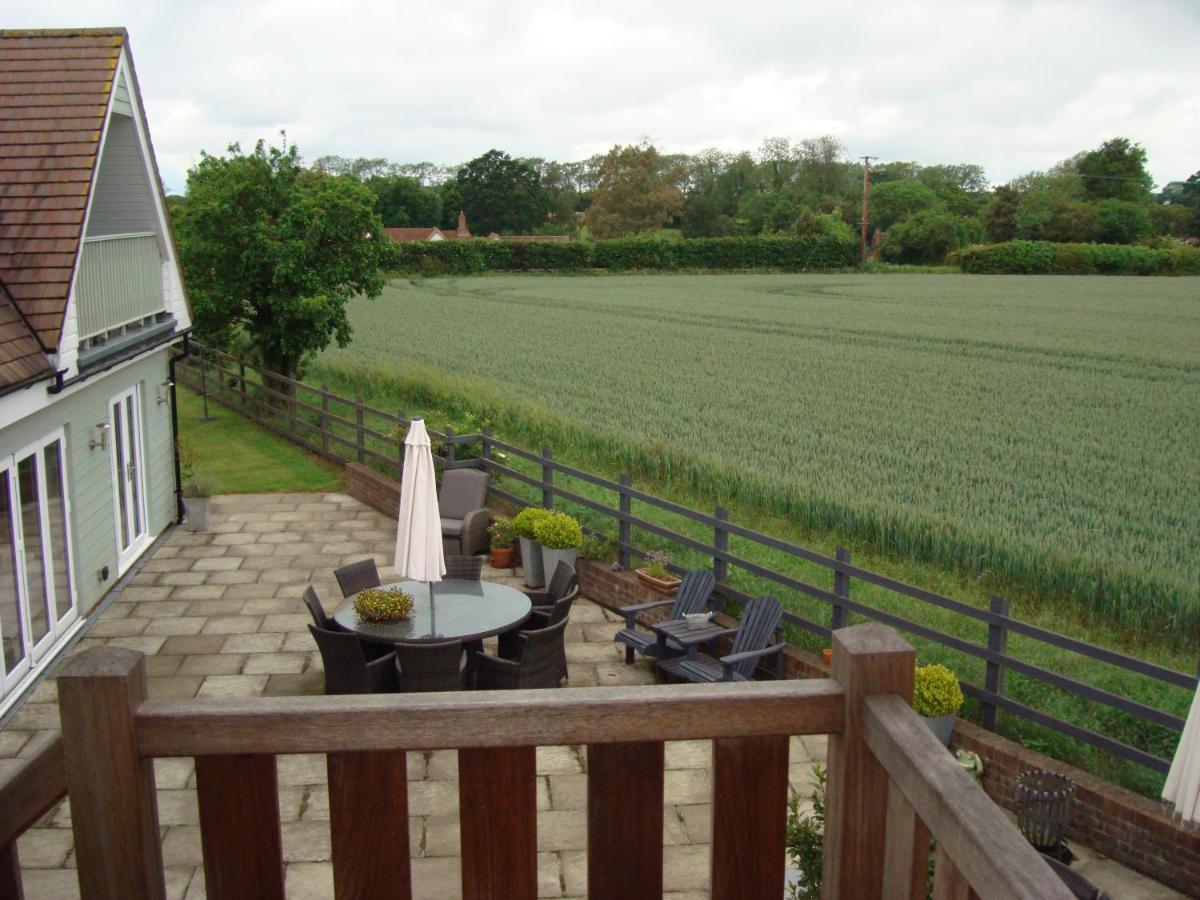 Spring Paddocks 3*